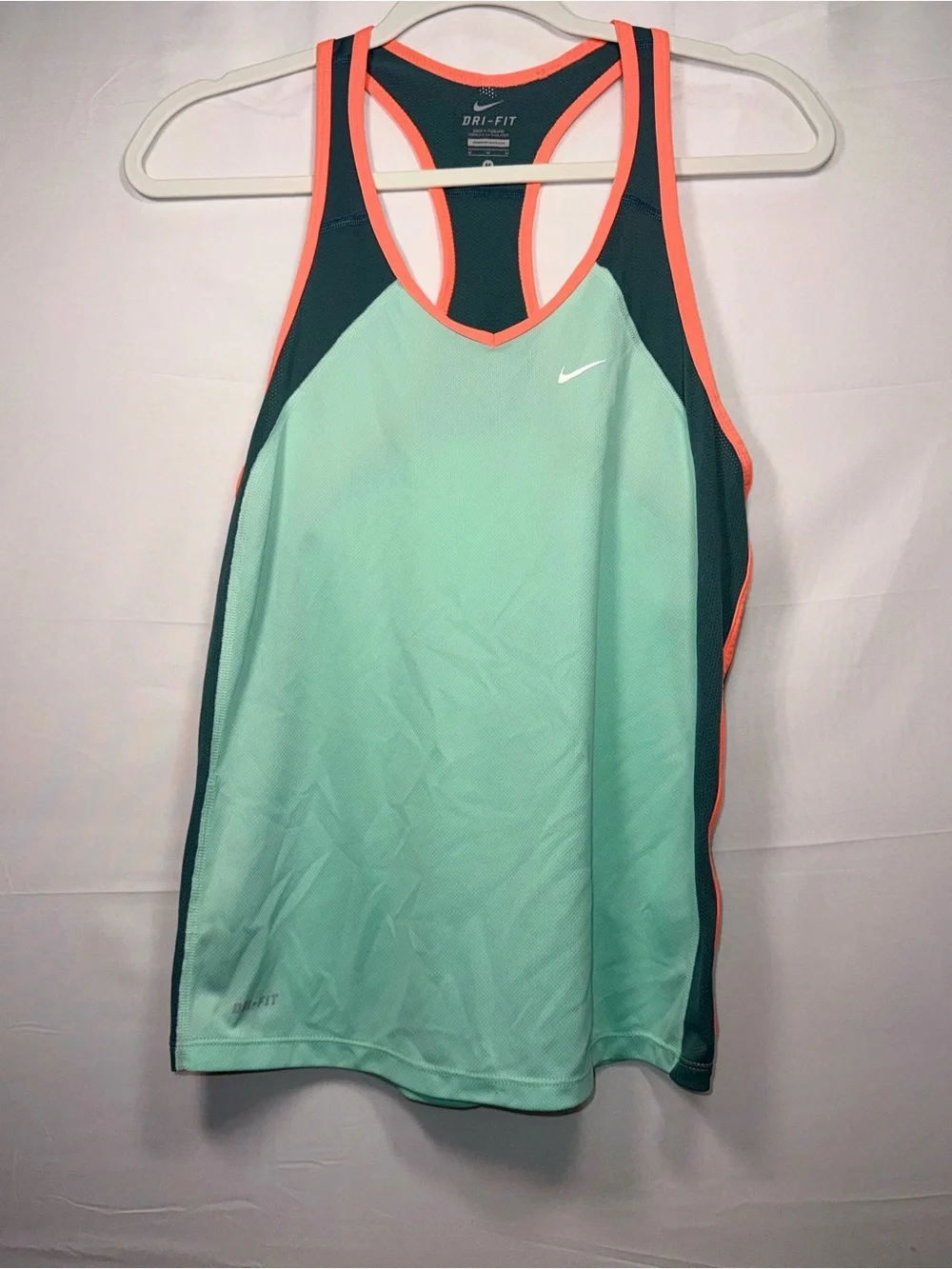 Nike Dri-Fit Women Green/Teal athletic Activewear Razorback Tank Top Size Medium